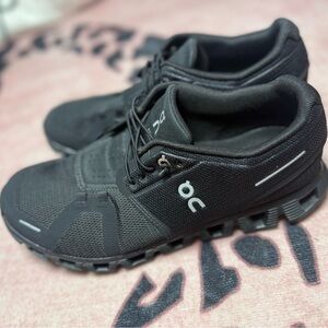 On Men's Black Athletic Shoes